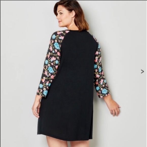 Avenue Floral Love Sleepshirt - Picture 2 of 7